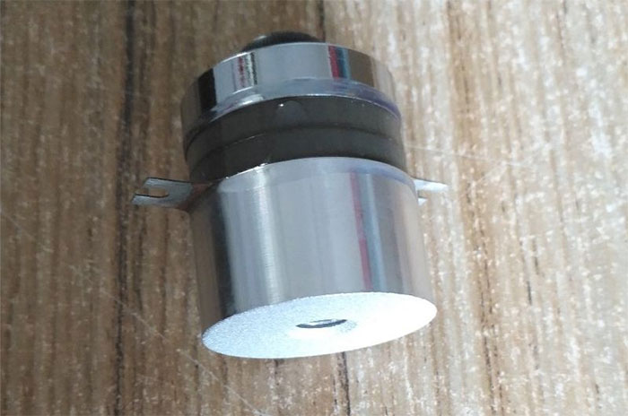 振動傳感器 工業振動傳感器的優勢是什么,該如何選擇?(圖1)